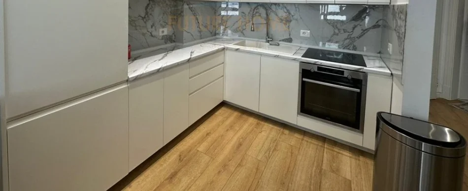 Tirane, jepet me qera apartament 2+1 Kati 5, 89 m² 1.000 € (Ish fusha aviacionit)