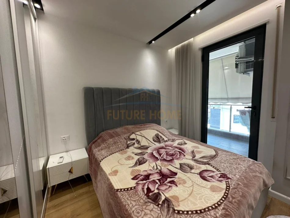 Tirane, jepet me qera apartament 2+1 Kati 5, 89 m² 1.000 € (Rezidenca Alba, Ish-Fusha e Aviacionit)