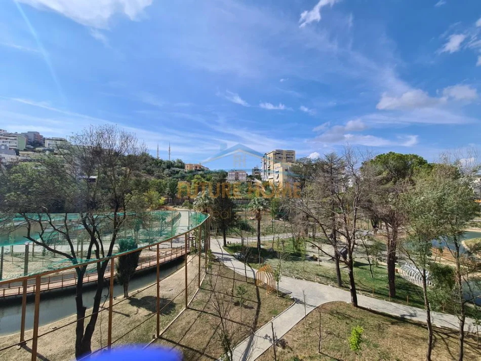 Tirane, shitet apartament 2+1+Ballkon Kati 3, 106 m² (Kopshti Zoologjik)