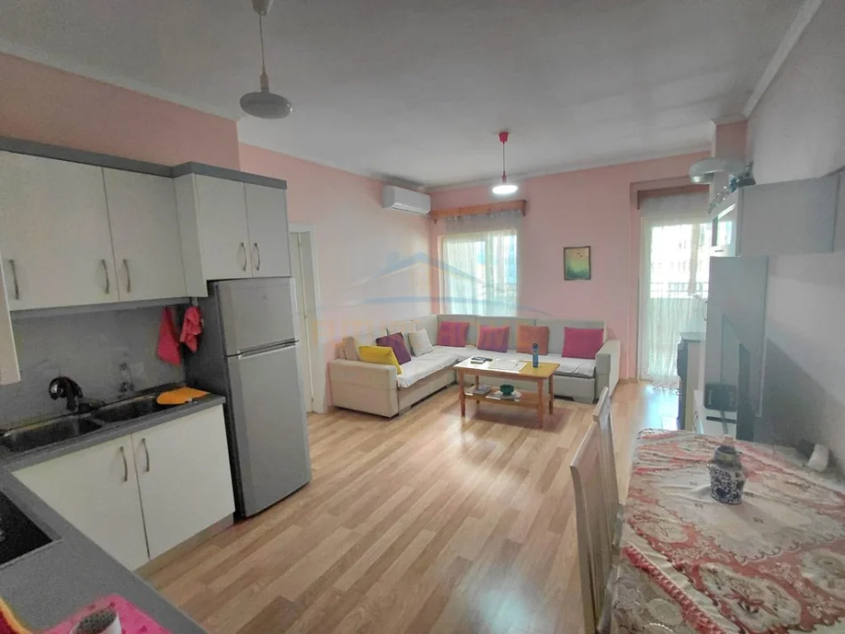 Pogradec, shitet apartament 2+1+Ballkon Kati 6, 82 m² 105.000 € (Rruga Sul Starovari ,Pogradec)