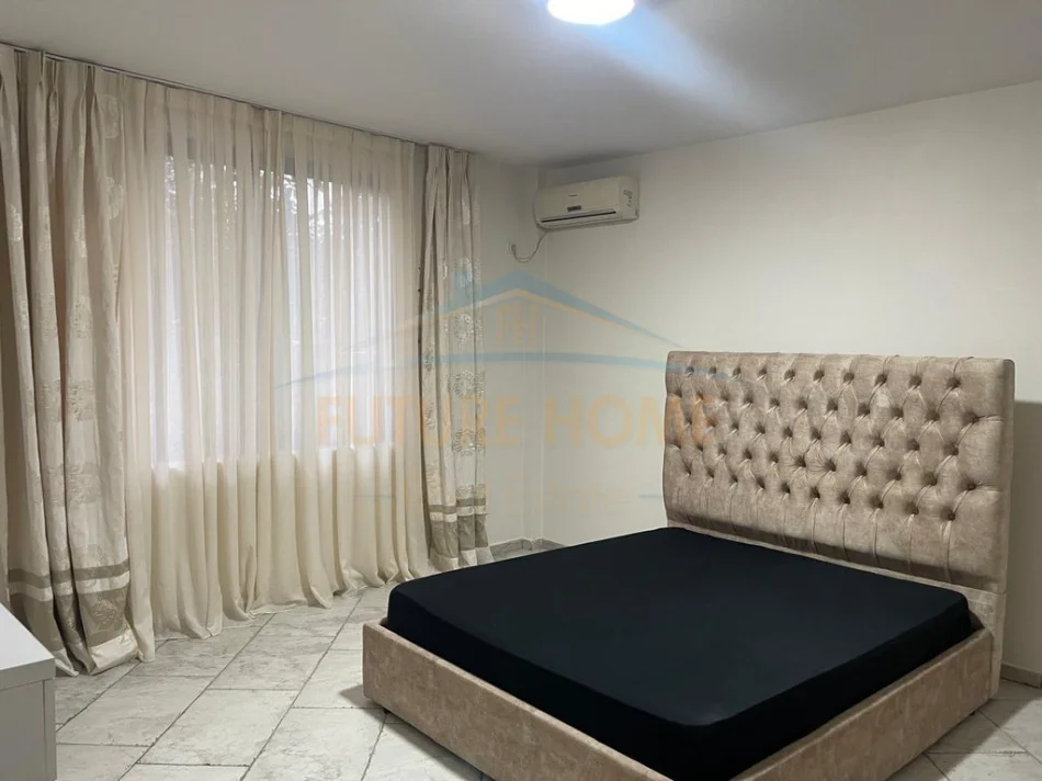 Tirane, jepet me qera shtepi 2+1 Kati 1, 140 m² 650 € (Shkolla e Kuqe)