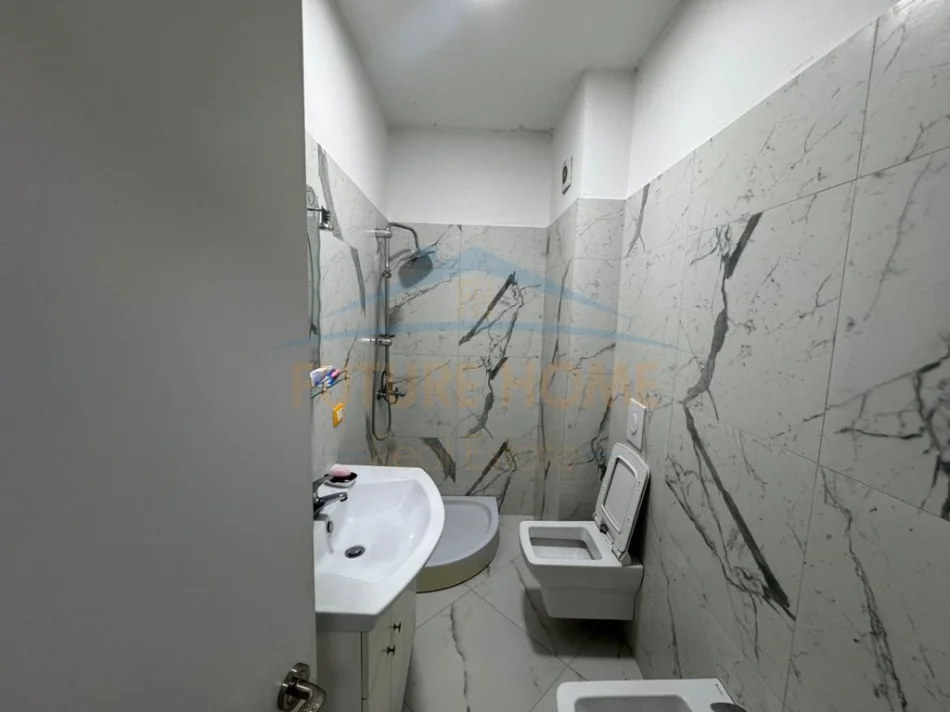 Tirane, shitet apartament 2+1 Kati 1, 104 m² 155.000 € (FRESK)