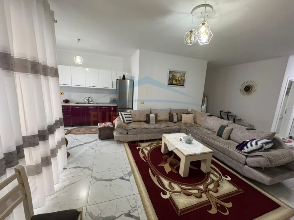 Tirane, shes apartament 2+1+Ballkon Kati 1, 104 m² 155.000 € (Fresku)