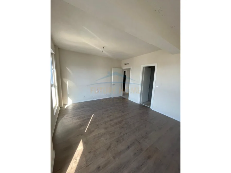 Tirane, shitet apartament 2+1+2, Kati 7, 105 m² 199.900 € (Trio Towers, Don Bosko)