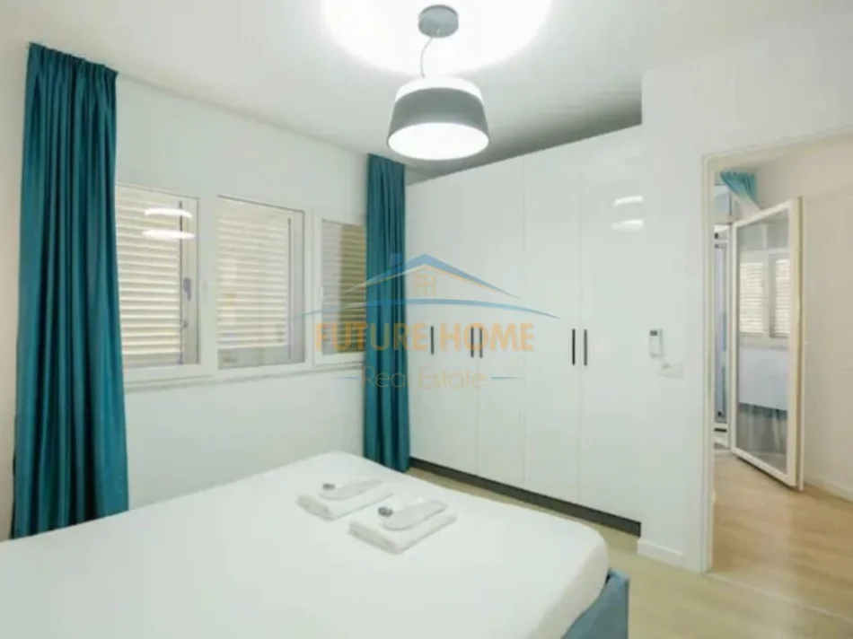 Tirane, shes apartament 2+1+Ballkon , 85 m² 250.000 € (Sheshi Willson)