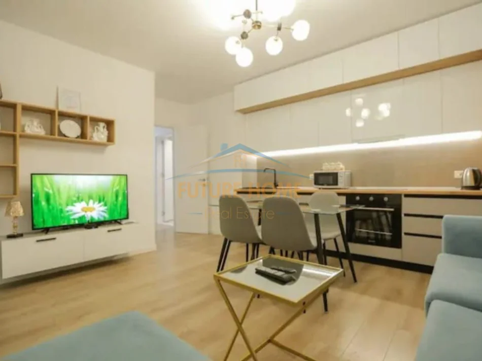 Tirane, shes apartament 2+1+Ballkon , 85 m² 250.000 € (Sheshi Willson)