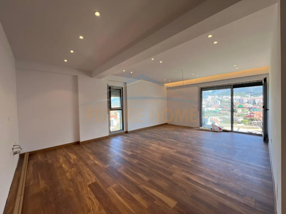 Tirane, shitet apartament 2+1 Kati 8, 102 m² (Porcelan)