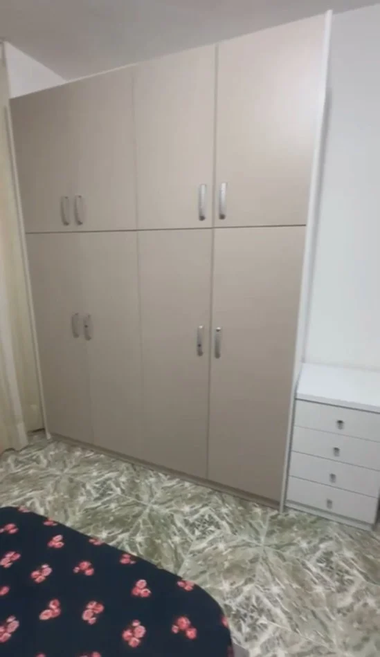 Tirane, jepet me qera apartament 2+1+Ballkon Kati 7, 87 m² 550 € (rruga Din Bosko)