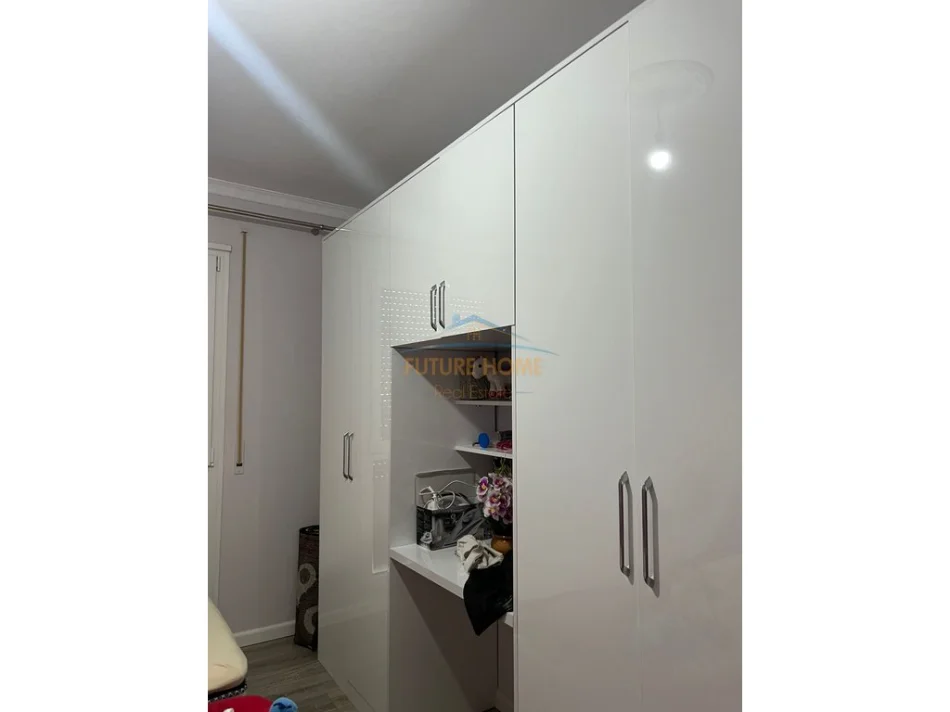 Tirane, jepet me qera apartament 2+1 Kati 4, 108 m² 550 € (Paskuqan)