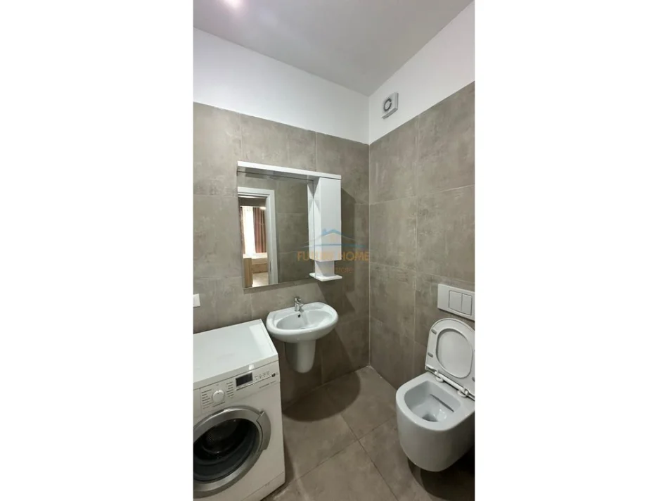 Tirane, jepet me qera apartament 2+1 Kati 3, 94 m² 650 € (ISH DOGANA)