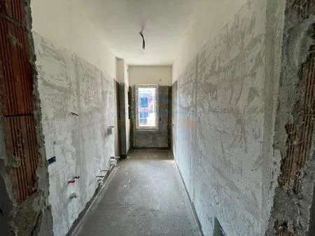 Tirane, shitet apartament 2+1+2 Kati 6, 99 m² 129.000 € (Paskuqan)