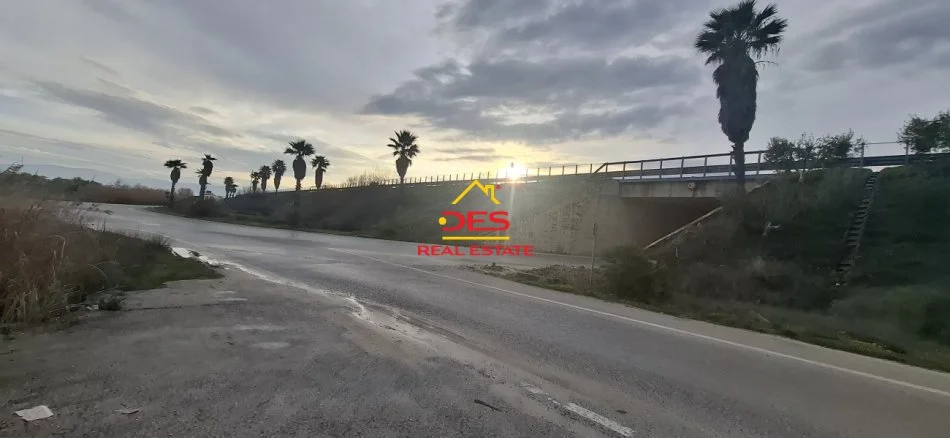 Vlore, jepet me qera magazine Kati 0, 4.500 m² 1.500 € (Panaja, Vlorë)