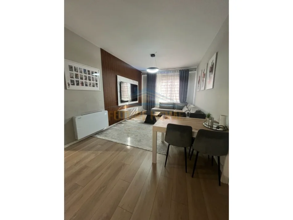 Tirane, shitet apartament 2+1 Kati 4, 113 m² 230.000 € (YZBERISHT)