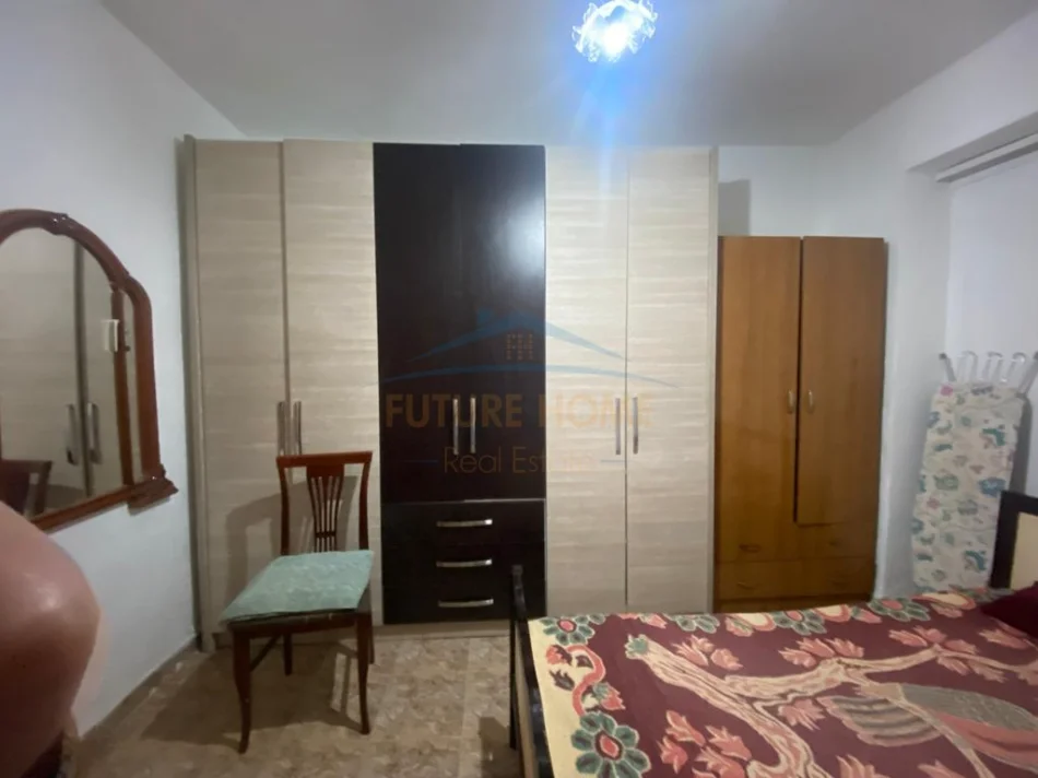 Tirane, shitet apartament 2+1+Ballkon Kati 0, 60 m² 135.000 € (Rruga e Elbasanit)