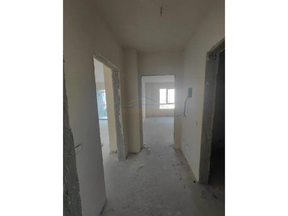 Pogradec, shitet apartament 1+1+Ballkon Kati 2, 80 m² 100.000 € (1 maji)