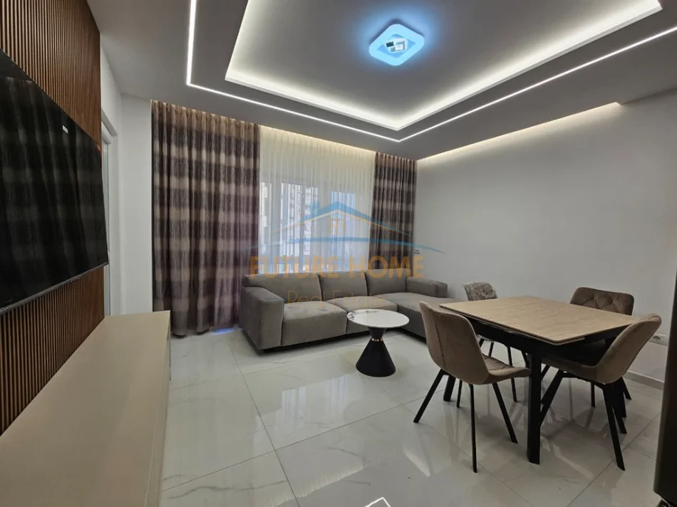 Tirane, jepet me qera apartament 1+1 Kati 5, 66 m² 700 € (ZOGU I ZI)