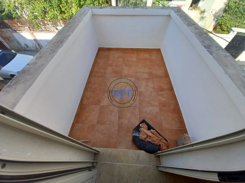 Durres, jepet me qera apartament 3+1 Kati 2, 110 m² 400 € (Prane Tregut Industrial , Durres)