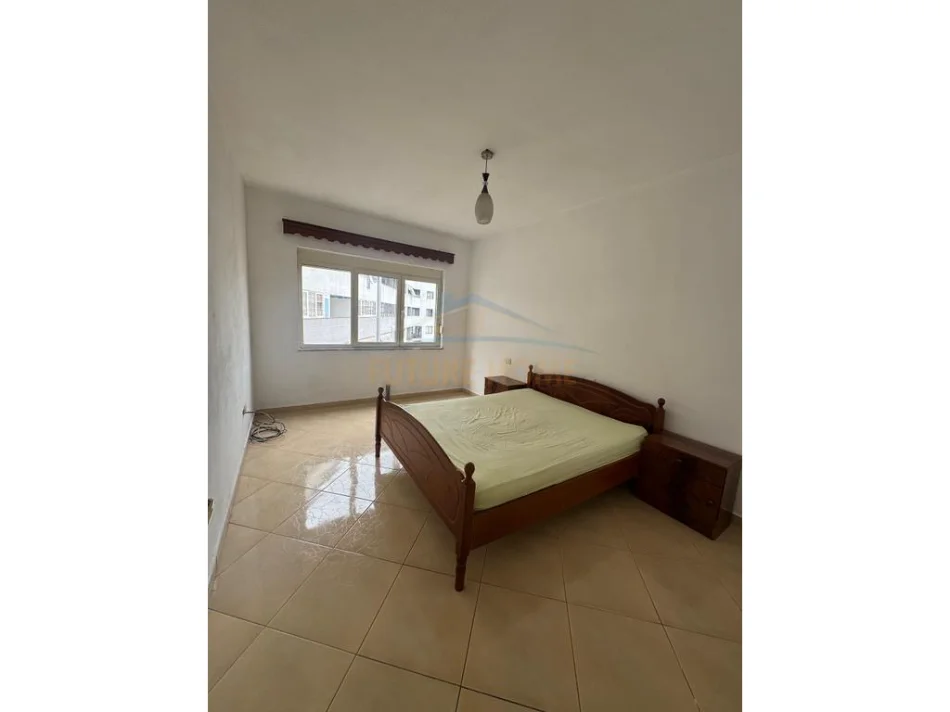 Tirane, shitet apartament 2+1 Kati 7, 112 m² 160.000 € (UNAZA E RE)