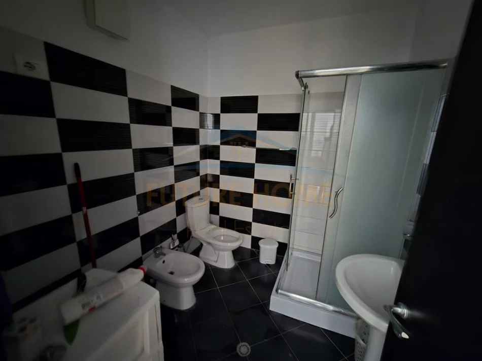 Durres, shitet apartament 2+1 Kati 7, 106 m² 120.000 € (ISH URT ,DURRES)