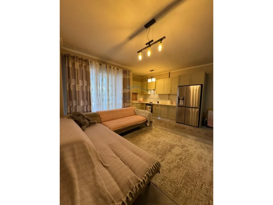 Tirane, shitet apartament 2+1 Kati 5, 101 m² 215.000 € (RRUGA E DIBRES TIRANE)