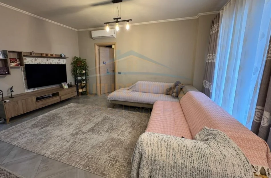 Tirane, shitet apartament 2+1 Kati 5, 101 m² 215.000 € (Kompleksi Tower Bridge)