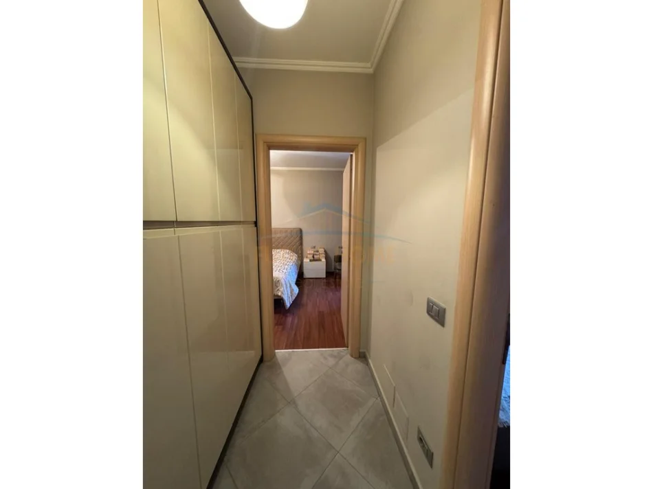 Tirane, shitet apartament 2+1 Kati 5, 101 m² 215.000 € (RRUGA E DIBRES TIRANE)