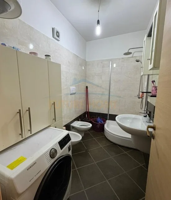 Tirane, shitet apartament 2+1 Kati 5, 101 m² 215.000 € (Kompleksi Tower Bridge)