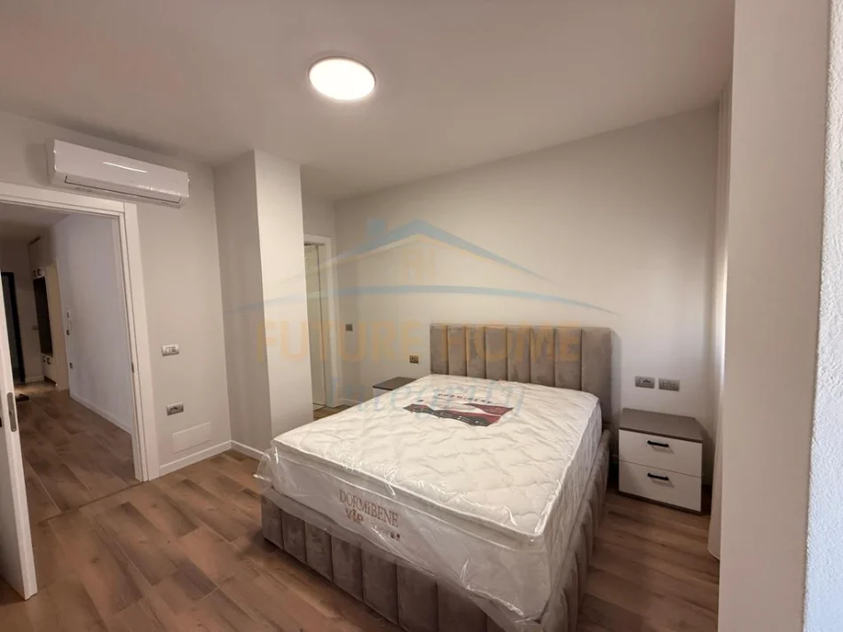 Tirane, jepet me qera apartament 2+1 Kati 2, 88 m² 950 € (Rruga e Elbasanit)
