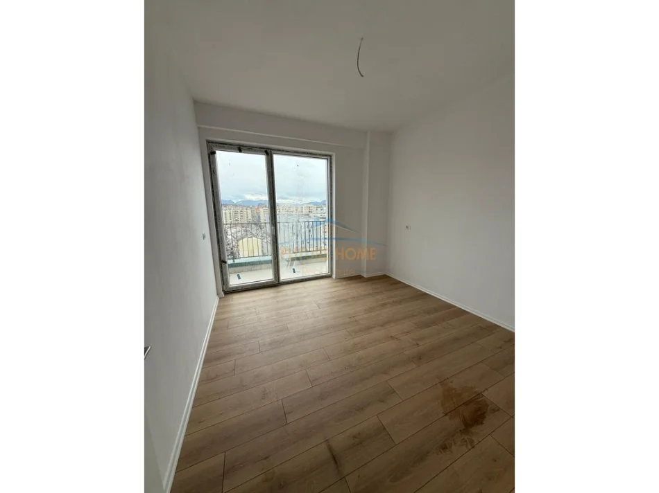 Tirane, shitet apartament+verande | Penthouse 3+1 Kati 10, 137 m² 560.000 € (KOMUNA E PARISIT)
