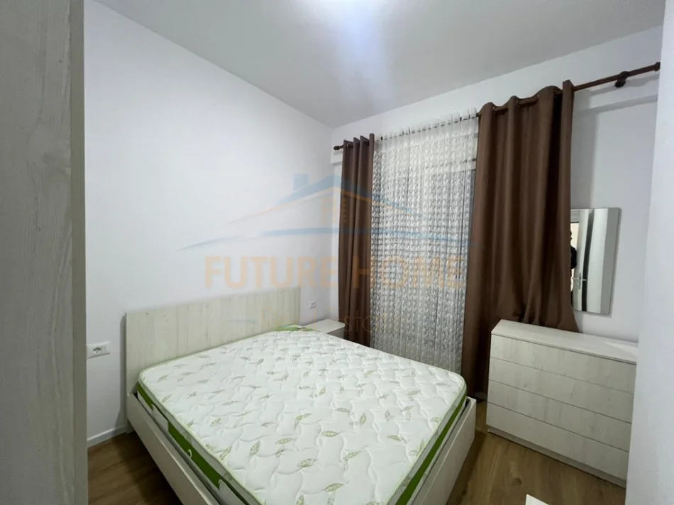 Tirane, jepet me qera apartament 1+1 Kati 1, 45 m² 350 € (Fresk)