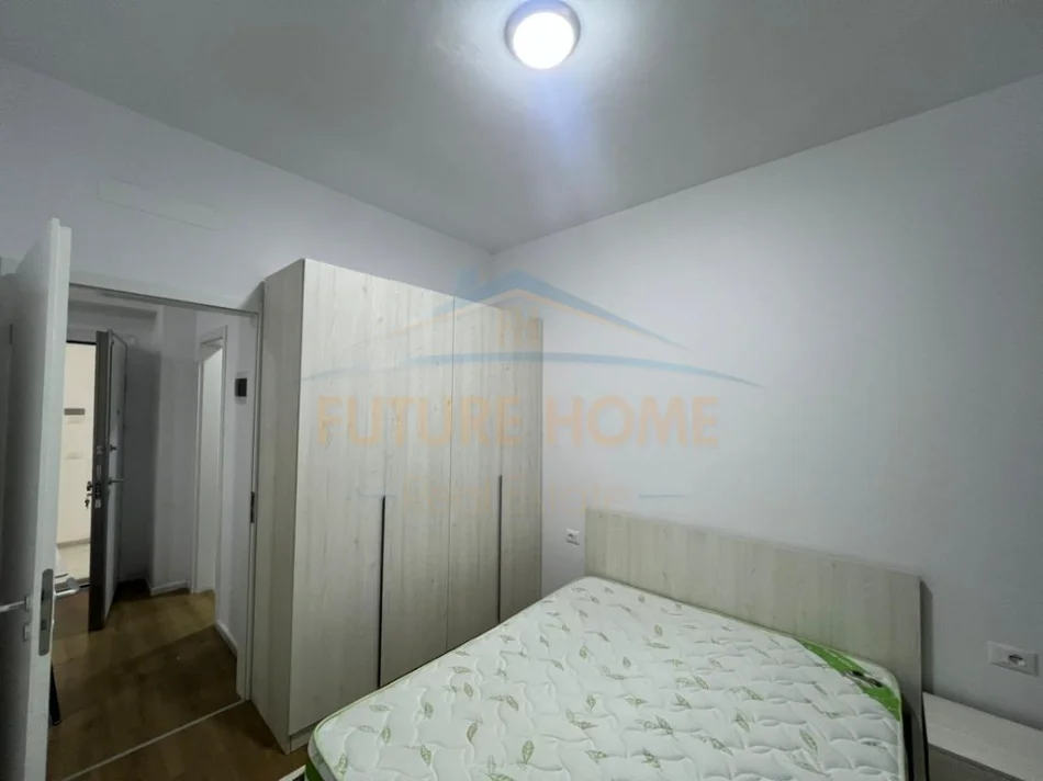 Tirane, jepet me qera apartament 1+1 Kati 1, 45 m² 350 € (Fresk)