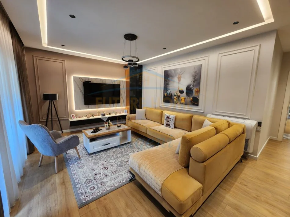 Tirane, shitet apartament 2+1+2+Post Parkimi+Ballkon Kati 2, 122 m² 420.000 € (Liqeni i Thate)