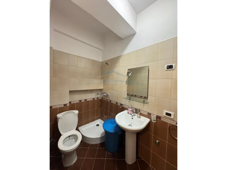 Tirane, jepet me qera apartament 2+1 Kati 6, 91 m² 450 € (Rruga e Thesarit)