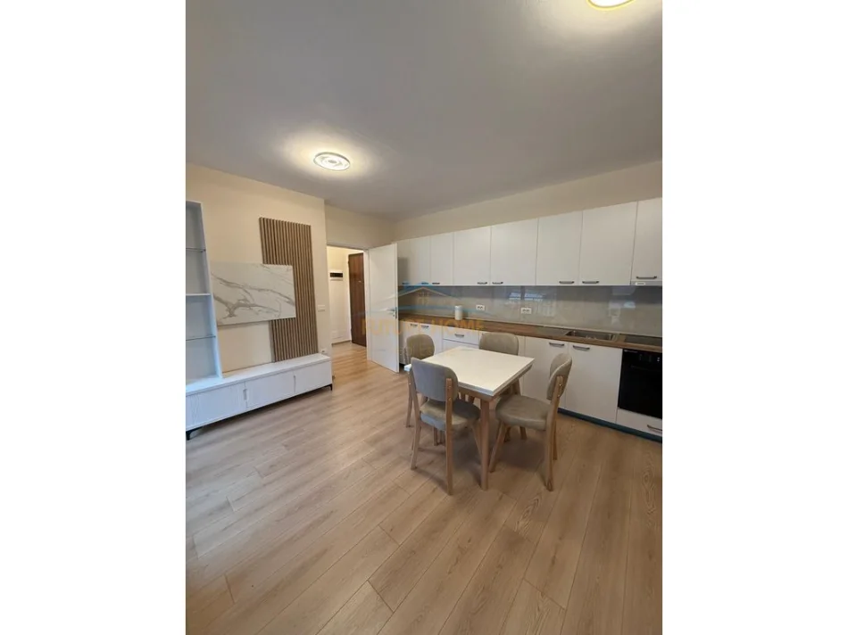 Tirane, jepet me qera apartament 1+1 Kati 2, 56 m² 720 € (Rruga Dervish Hekali, Shkolla e Kuqe, Tiranë)