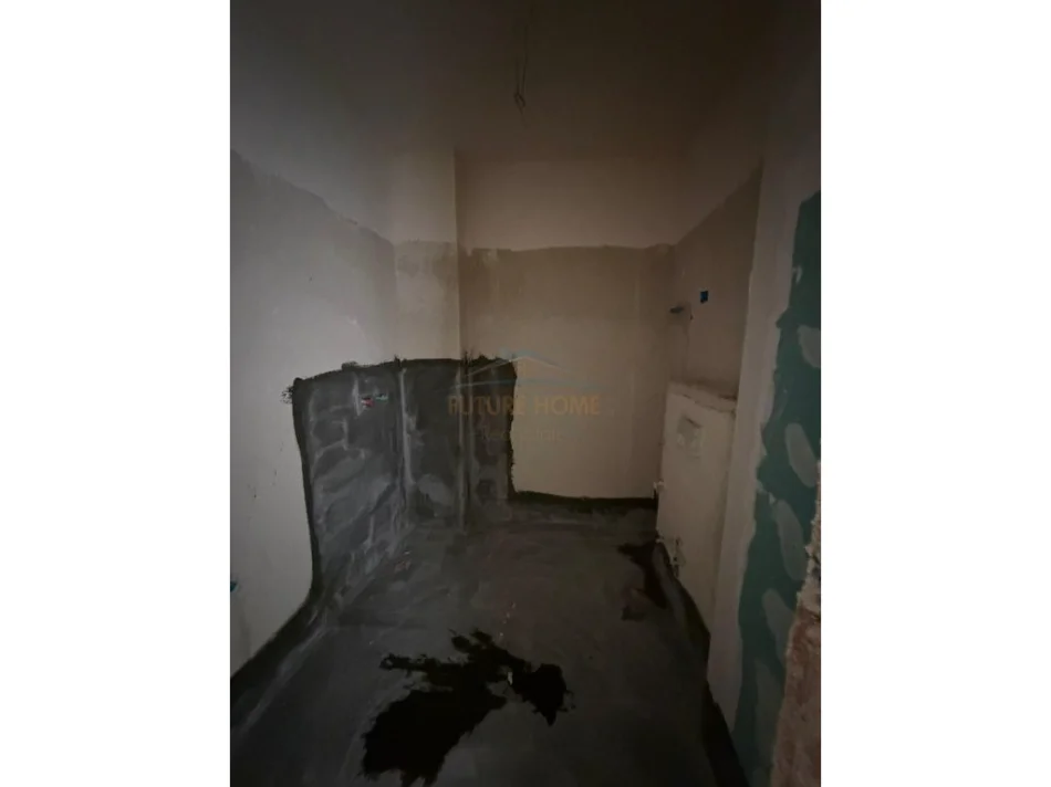 Tirane, shitet apartament 2+1+Ballkon Kati 8, 116 m² 314.820 € (KOMUNA E PARISIT)