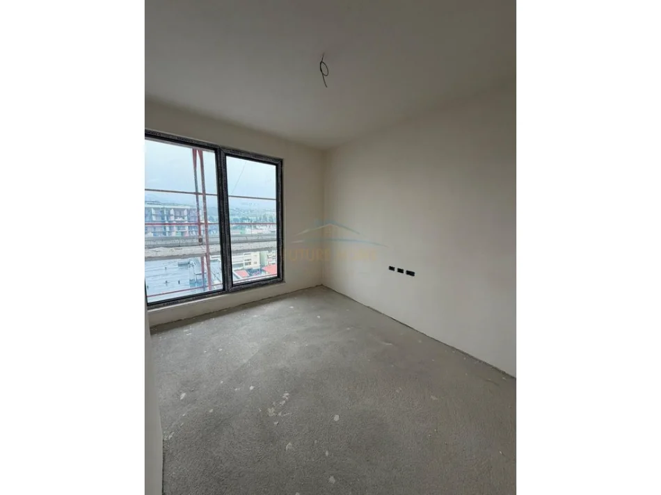 Tirane, shitet apartament 2+1+Ballkon Kati 8, 101 m² 271.890 € (KOMUNA E PARISIT)