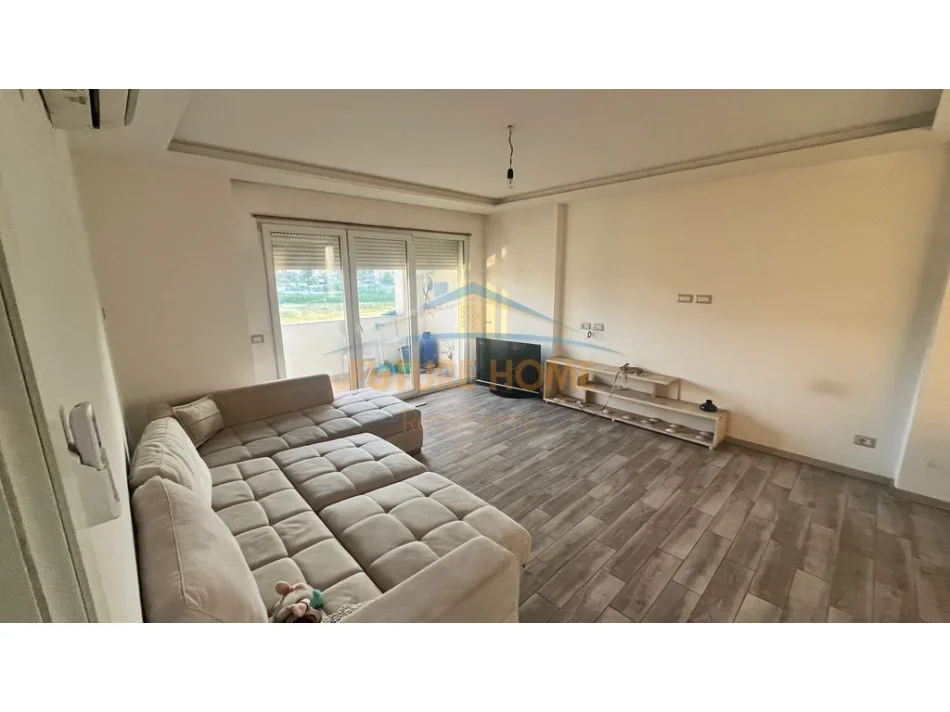 Tirane, shitet apartament 2+1 Kati 2, 117 m² 175.000 € (UNAZA E RE)
