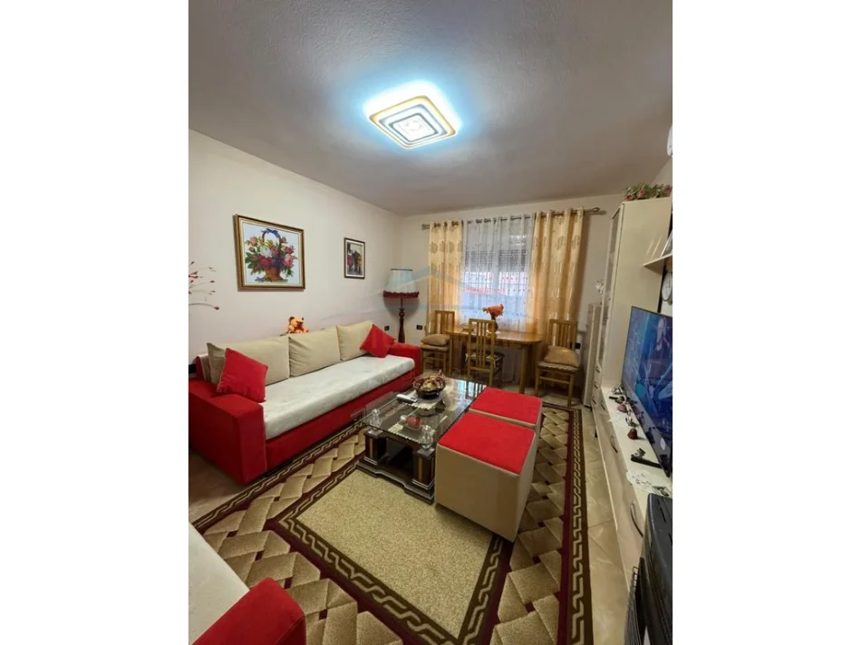 Tirane, shitet apartament 1+1 Kati 1, 54 m² 106.000 € 