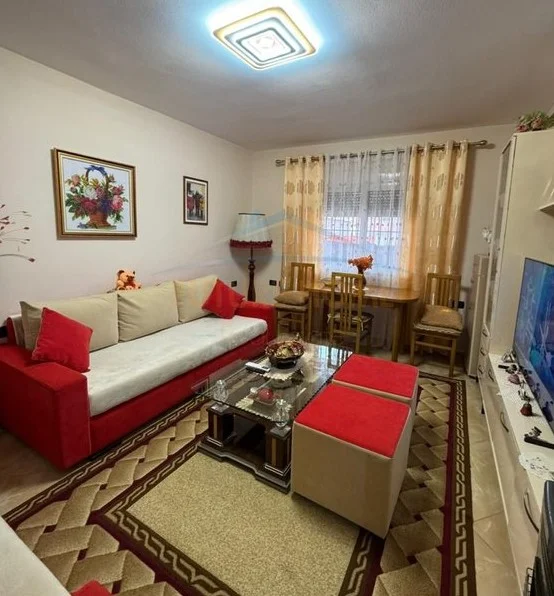 Tirane, shitet apartament 1+1 Kati 0, 54 m² 106.000 € (xhamlliku)