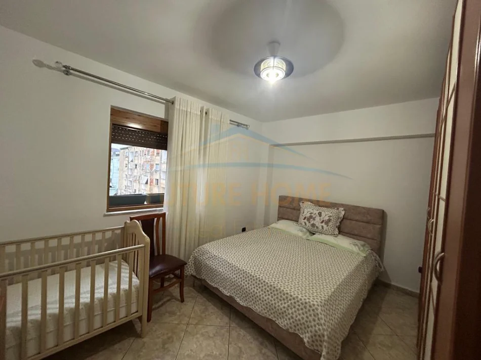 Durres, jepet me qera apartament 2+1 , 76 m² 420 € (Spitali, Durrës)