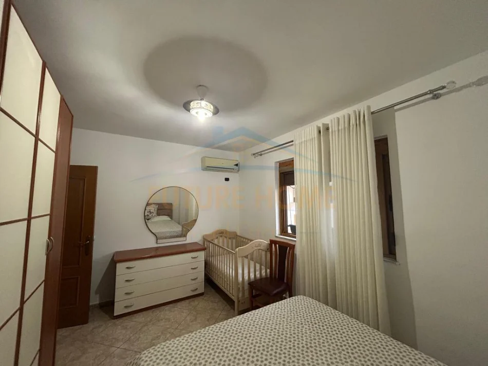 Durres, jepet me qera apartament 2+1 , 76 m² 420 € (Spitali, Durrës)