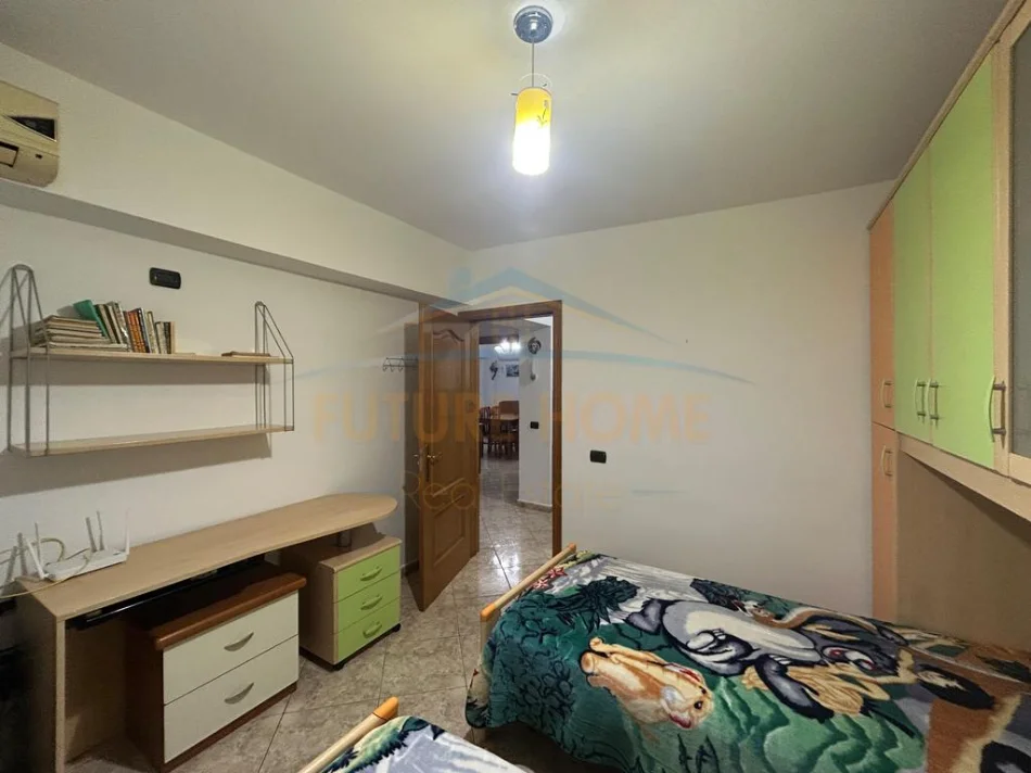 Durres, jepet me qera apartament 2+1 , 76 m² 420 € (Spitali, Durrës)