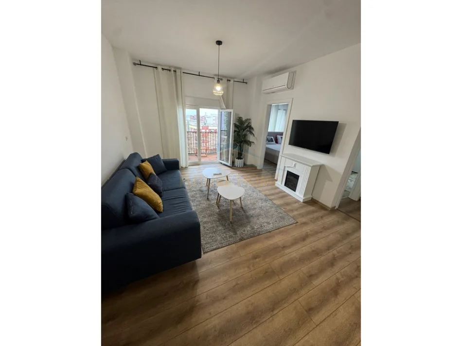 jap me qera apartament 2+1+Ballkon Kati 8, 80 m² 500 € (5 MAJI)