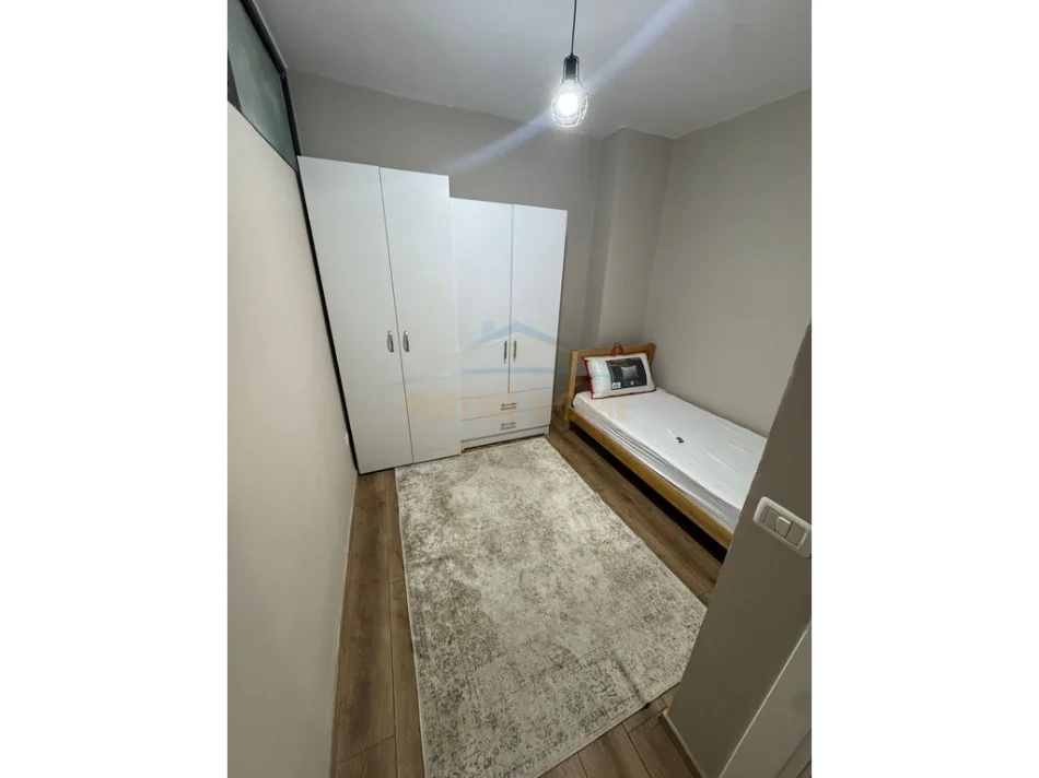 jap me qera apartament 2+1+Ballkon Kati 8, 80 m² 500 € (5 MAJI)