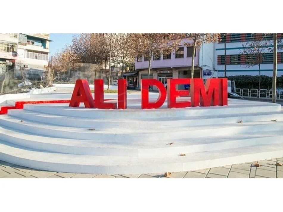 Tirane, shitet apartament 1+1 Kati 1, 57 m² 105.000 € (ALI DEMI)