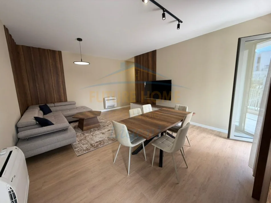 Tirane, jepet me qera apartament 2+1+Ballkon Kati 1, 134 m² 1.600 € (Green Valley)