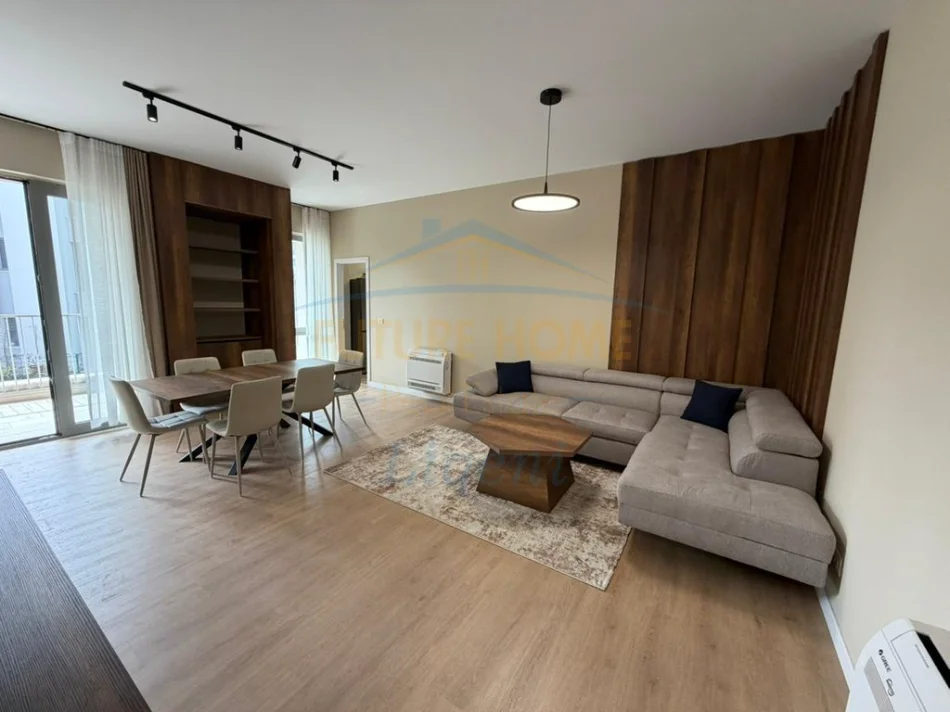 Tirane, jepet me qera apartament 2+1+Ballkon Kati 1, 134 m² 1.600 € (Green Valley)