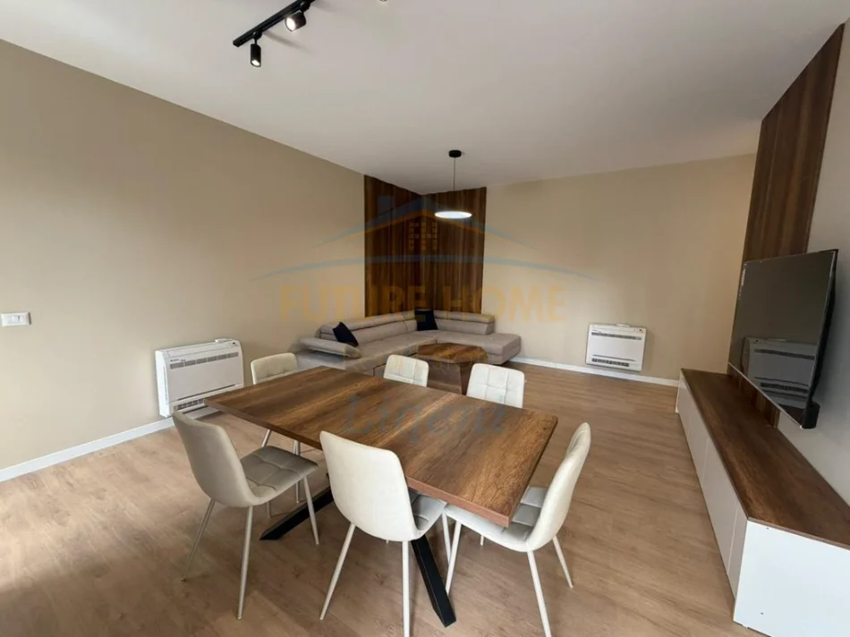 Tirane, jepet me qera apartament 2+1+Ballkon Kati 1, 134 m² 1.600 € (Green Valley)