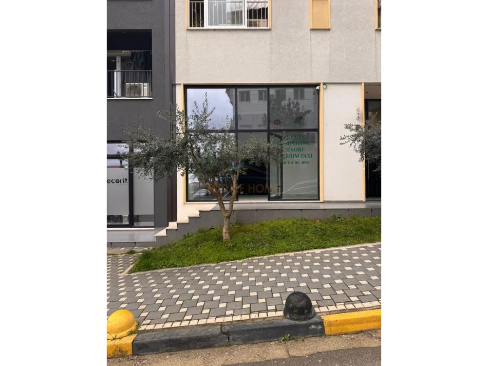 Shqiperi, shitet ambjent biznesi Kati 0, 37 m² 110.000 € (selite)