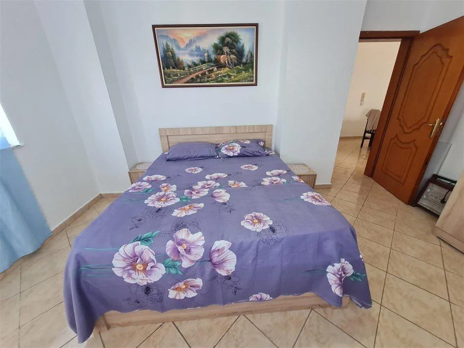 Tirane, jepet me qera apartament 2+1+Ballkon Kati 6, 93 m² 500 € (Rruga Don Bosko)